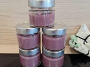 Une photo de compote myrtille