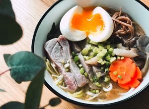 Hình của món Mì Soba Cá Ngừ Súp Miso.