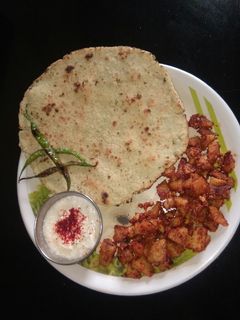 नवरात्रि व्रत की थाली (navratri vrat ki thali recipe in Hindi) रेसिपी मुख्य फोटो
