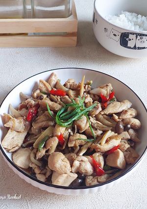 Foto resep Tumis Ayam Jamur Shimeji