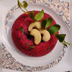 A picture of Beetroot rawa upma.