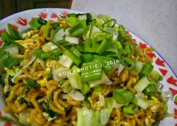 Mie goreng simple praktis