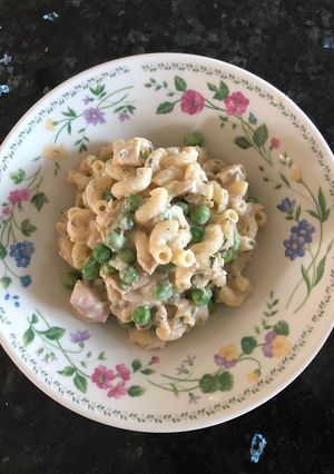 A picture of Tuna tahini noodle salad.