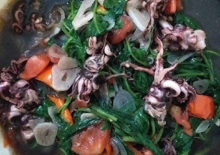 Resep Tumis Kangkung Kepala Cumi yang Enak Banget