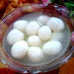 A picture of Chenna rasgulle.