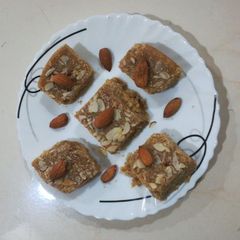 A picture of Mohanthal.