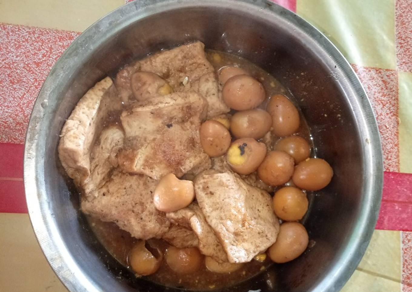 Tahu telur bacem