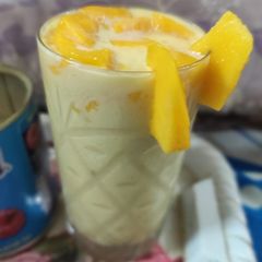 A picture of Mango shake.