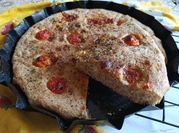Una foto di focaccia integrale