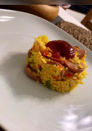 Una foto de Arroz con pollo Colombiano