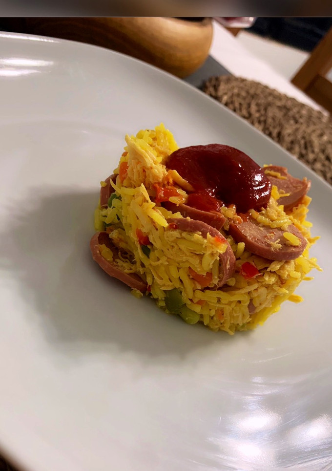 Una foto de Arroz con pollo Colombiano
