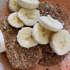 A picture of Healthy banana, honey and flaxseed cereal breakfast cereal.