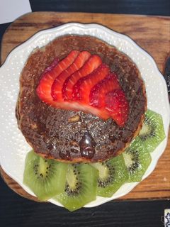 Una foto de Hot cakes - Pancakes sin harina ni azúcar de manzana y canela 🥞