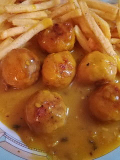 Una foto de Albóndigas en salsa de champiñón
