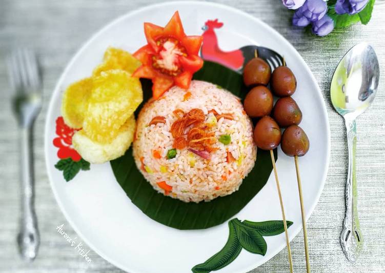 Cara Mudah AppetizingNasi Gurih Tomat