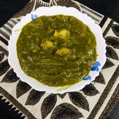 Aaloo in Palak Gravy A picture of Aaloo in Palak Gravy.
