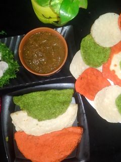 तिरंगा चीला(tiranga cheela recipe in hindi) रेसिपी मुख्य फोटो