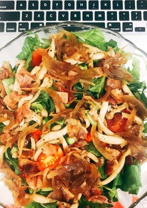 Hình của món Salad thịt xông khói.