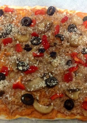 Foto principal de Pizza sin gluten con atún a tu gusto