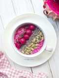 Oatmeal Pinky Buah Naga Merah