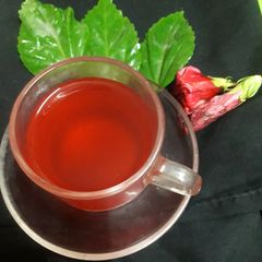 A picture of Hibiscus flower tea.