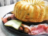 Bolo de Enchidos e Queijo