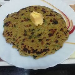 A picture of Methi Bajra Paratha.