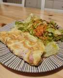 Tortilla francesa con jamón y ensalada (cena saludable en 10 minutos)