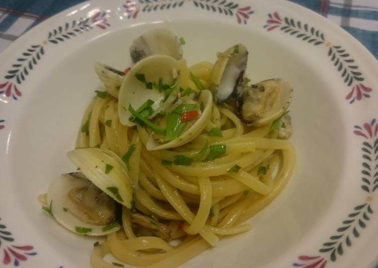 》 Espaguete com berbigão (ou vôngole) - Gozhowgos