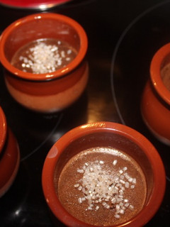 Una foto de Flan de horchata y chocolate