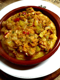 Una foto de Polenta con salsa vegana