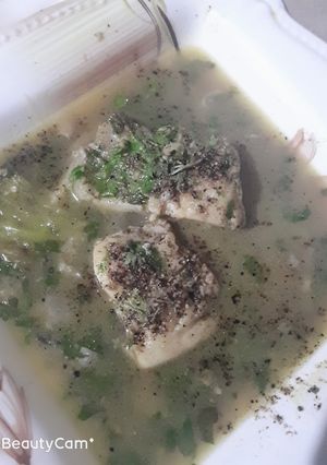 A picture of Fish yakhni.