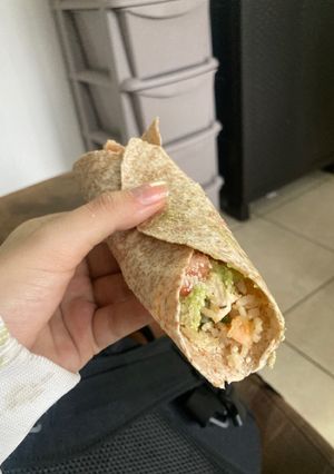 Una foto de Rapidita de pollo y aguacate