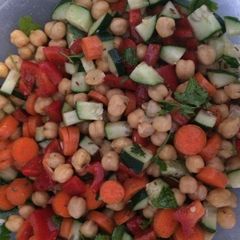 A picture of Chickpea Salad using Carrots.