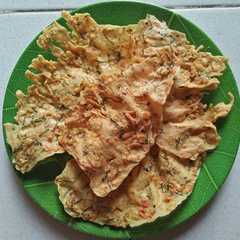 รูปของ Rempeyek Udang Rebon 💗