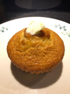 A picture of Easy Peasy Cornbread Muffins.
