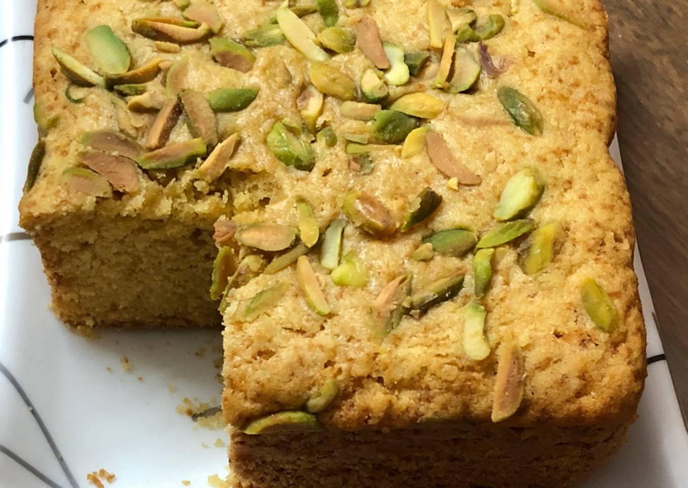 Malai Custard Cake – No Oil Cake – Eggless Tea Time Pressure Cooker Cake