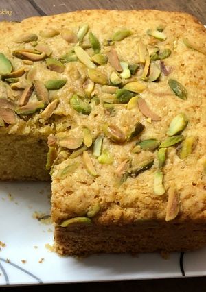 A picture of Malai Custard Cake – No Oil Cake – Eggless Tea Time Pressure Cooker Cake.