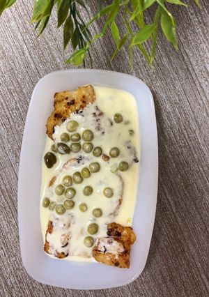 صورة لوصفة سمك فيليه بالبازلا بصوص الكريمة والليمون