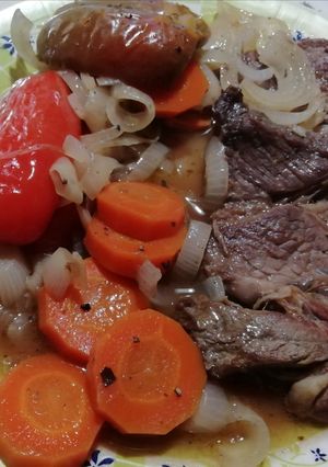Una foto de Bifes guisados con verduras