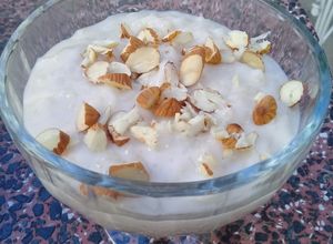 Una foto de Arroz con leche cremoso