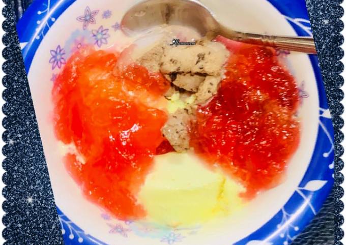 Ice cream topped with jelly dessert