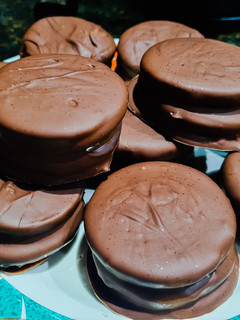 Una foto de Alfajores Súper Chocolate ❤