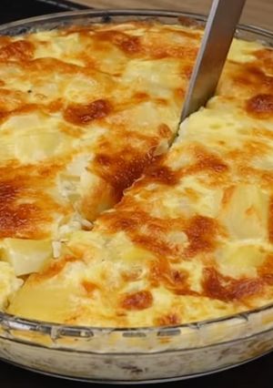 Foto de Tarte Rústica de Batatas, Atum e Queijo ao Forno