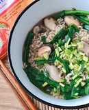 Mì Ăn Liền Nấu Thịt Trai (Vẹm Đen) & Lá Hẹ