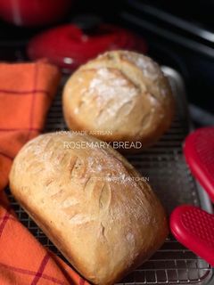 Foto resep Artisan Rosemary bread (no knead bread)Source : cooking carnival