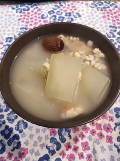 A picture of Barley and Winter Melon Soup.