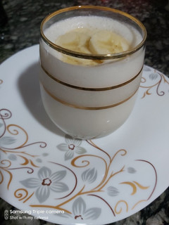 A picture of Apple and banana milkshake.