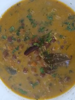 काळा चणा करी (Kerala Kaala chana Curry recipe in marathi) रेसिपी चे मुख्य फोटो 