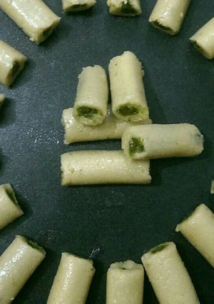 A picture of Kaju Pista Role.